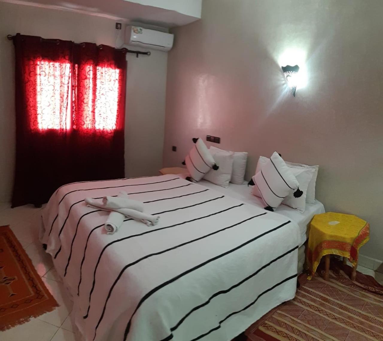Hotel Restaurant Dar Al Madina Tinghir Luaran gambar
